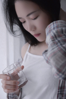 欺诈偶像